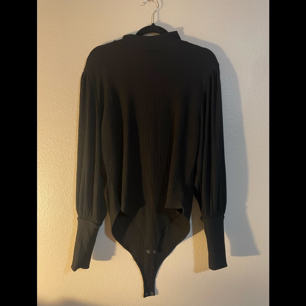 Women’s Forever 21 Plus black Turtleneck tee bodysuit long sleeve
